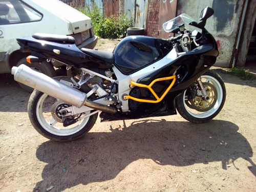 Дуги защитные SUZUKI GSXR 600, GSXR 750 (2001-2003)